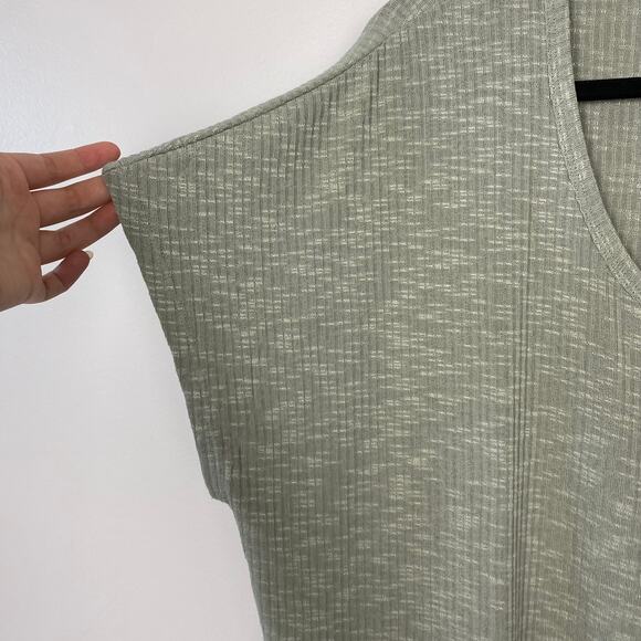 Eddie Bauer Revive Ribbed Scoop-Neck Tee in Sage Curved Hem Green Casual Size XL - Picture 5 of 10